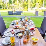 Victoria Отель 4*