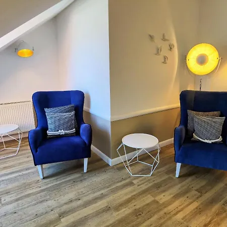 Victoria Hotel 4*